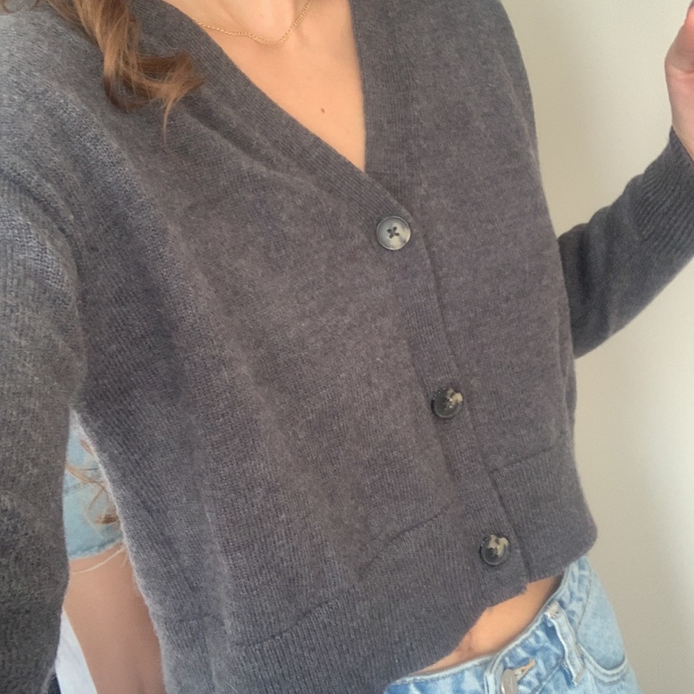 Aritzia Cropped Cardigan